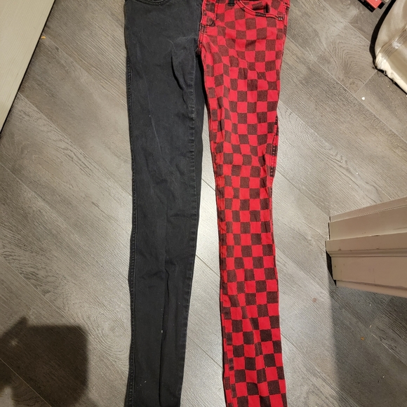 ❌SOLD❌ Royal bones pants - Picture 4 of 5